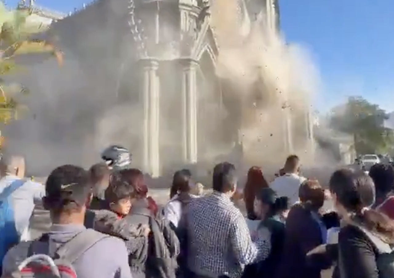 VIDEOS: At least 20 dead in Colombia's 7.4-magnitude earthquake