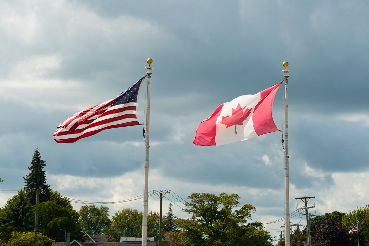 Trump pauses Canada tariffs for three days